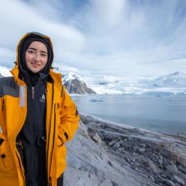 Inspiring Explorer Sadra Sultani (008)