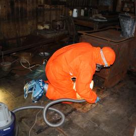 2008-09 'Terra Nova' hut, Galley stove (004)