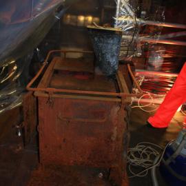 2008-09 'Terra Nova' hut, Galley stove (008)