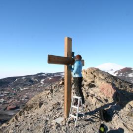 2008 09_Observation Hill Cross (009)