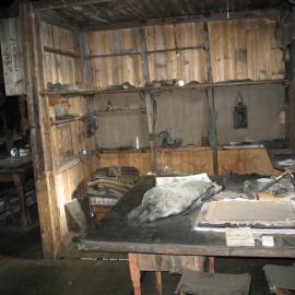 Scott's cubicle, Scott's 'Terra Nova' Hut (001)