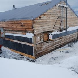 Removing ice during cladding repairs