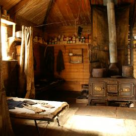 2007 Main space inside Shackleton's 'Nimrod' hut, Cape Royds