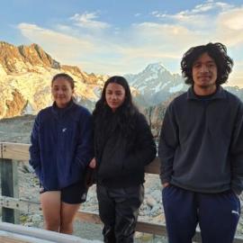 Inspiring Explorers at Mueller Hut (006)