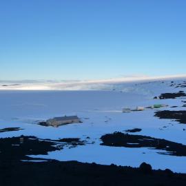 2009-10 Scott's 'Terra Nova' hut and Cape Evans field camp