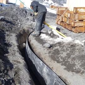 2010-11 Deflection dam being installed at Cape Royds