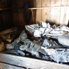 Day's bunk before repair, Cape Evans (001)
