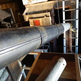 Flue installation in Scott's 'Terra Nova' Hut (001)
