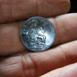 Farthing from 1899 from Scott's 'Terra Nova' Hut