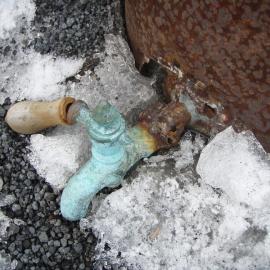 Water melter for Gurney's patent stove, Scott's 'Terra Nova' Hut (001