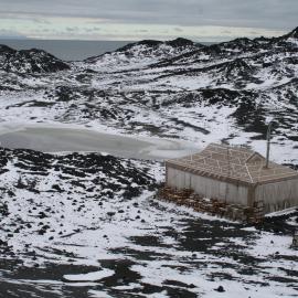2013-14 Shackleton's 'Nimrod' hut, Cape Royds (001)