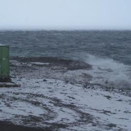 2013-14 Stormy seas at Scott Base (001)