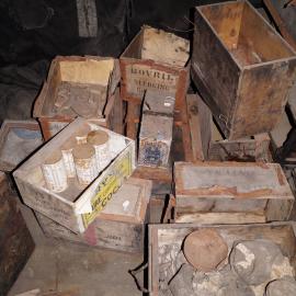 2013-14 Location image, Venesta cases, Scott's 'Discovery' hut, Hut Point (011)