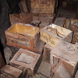 2013-14 Location image, Venesta cases, Scott's 'Discovery' hut, Hut Point (016)