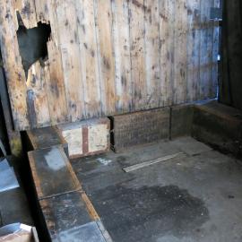 2013-14 Location image, sleeping platform, Scott's 'Discovery' hut, Hut Point