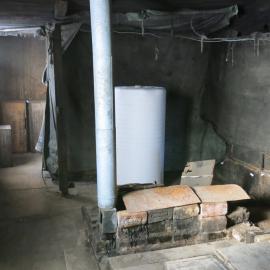 2013-14 Location image, blubber stove, Scott's 'Discovery' hut, Hut Point