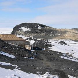 2005-06 Shackleton's 'Nimrod' hut, Cape Royds (002)