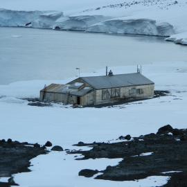 2012 Scott's 'Terra Nova' hut and Barne Glacier