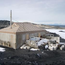 Northeast elevation of Shackleton's 'Nimrod' hut 