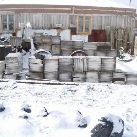 Garage on north side of Shackleton's 'Nimrod' hut
