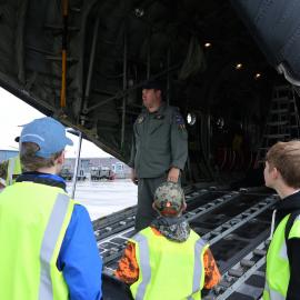 Young Inspiring Explorers™ visiting RNZAF C130 Hercules (002)