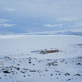 2010-11 Scott's 'Terra Nova' hut and the Barne Glacier