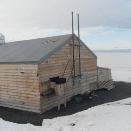 2010-11 East wall of Scott's 'Terra Nova' hut, Cape Evans