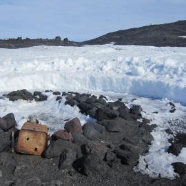 2010-11 Stone hut, Cape Evans