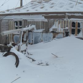 2010-11 Snow build-up on the North wall of Shackleton's 'Nimrod' hut