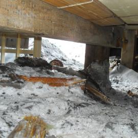 2010-11 Ice build-up underneath Shackleton's 'Nimrod' hut (003)