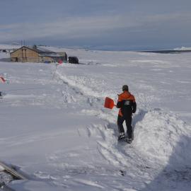 2010-11 Jamie Clarke clears a path to Scott's 'Terra Nova' hut, Cape Evans