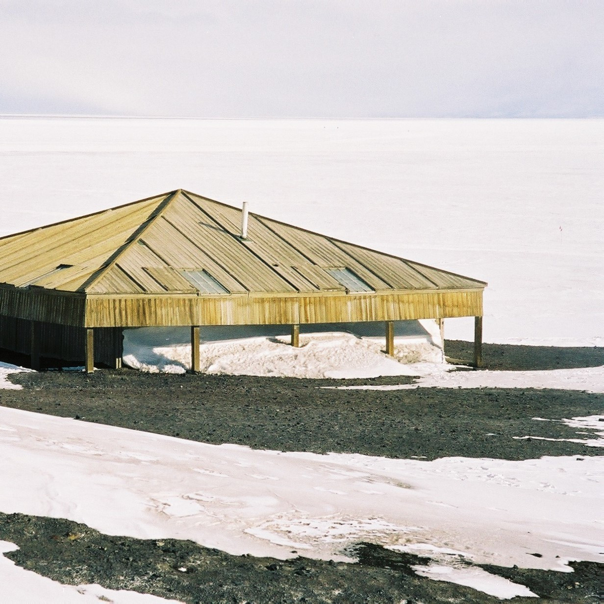 'Discovery' hut - Pre-RSHRP Conservation