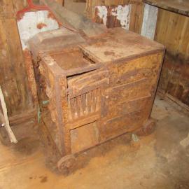 2015-16 Stove in Borchgrevink's hut (008)