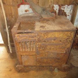 2015-16 Stove in Borchgrevink's hut (009)