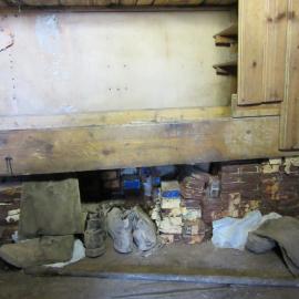 2015-16 Location image - Colbeck and Hanson's bunk, Borchgrevink's hut (004)