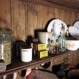 2015-16 Location image - Galley, Borchgrevink's hut (021)
