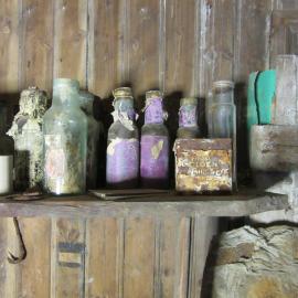 2015-16 Location image - Galley, Borchgrevink's hut (074)