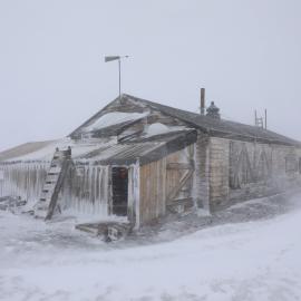 Scott's 'Terra Nova' hut in a storm