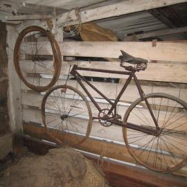 Griffith Taylor's Bicycle, 'Terra Nova' hut (002)