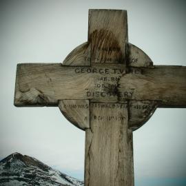 Vince's Cross at Hut Point (002)