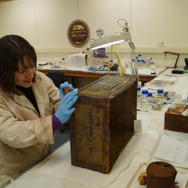 Conservator Marie-Amande Coignard at work (001)