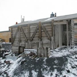 2010-11 Latrine outside Scott's 'Terra Nova' hut, Cape Evans