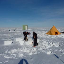 2010-11 Jamie Clarke and Jaime Ward during Antarctic field training