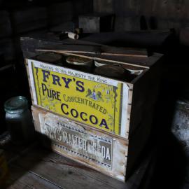 2009-10 Fry's cocoa boxes, Scott's 'Terra Nova' hut