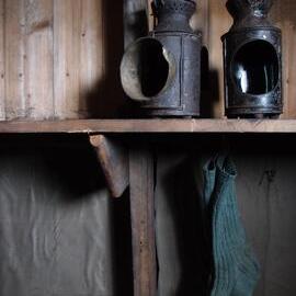 2014 Scott's 'Terra Nova' hut interior, artefacts on Scott's Cubicle shelves
