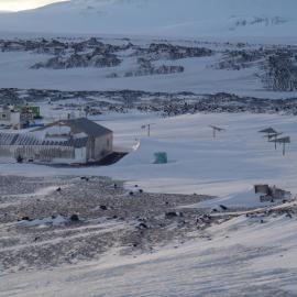 2010-11 AHT field camp and Scott's 'Terra Nova' hut, Cape Evans