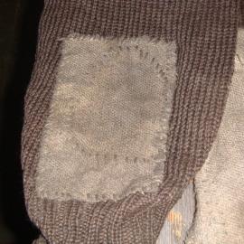 2010-11 Repaired knitwear inside Scott's 'Terra Nova' hut (004)
