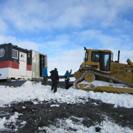 2015-16 Moving conservation labs from Cape Evans