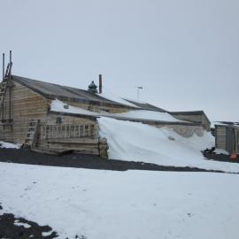 2015-16 Scott's 'Terra Nova' hut inspection, exterior (001)