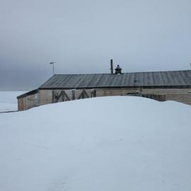 2015-16 Scott's 'Terra Nova' hut inspection, exterior (008)